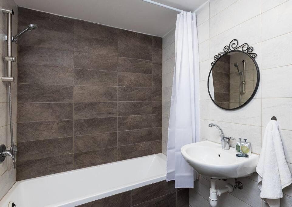 Wow Stylish 2 Bedroom Apartment Jerusalén Exterior foto